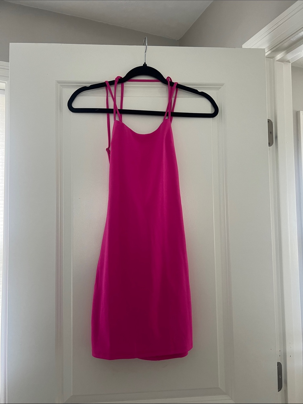 Hot pink 🩷Lulu’s Mini Dress